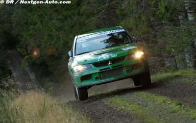 SS9: Nikara pulls clear of Bogie