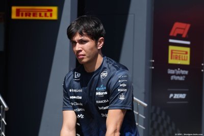 Albon révèle pourquoi Williams F1 analyse encore sa voiture de Barcelone