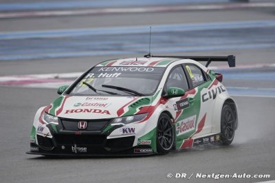 Huff to start on pole for first race of WTCC season