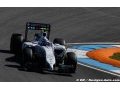 Susie Wolff to extend Williams deal