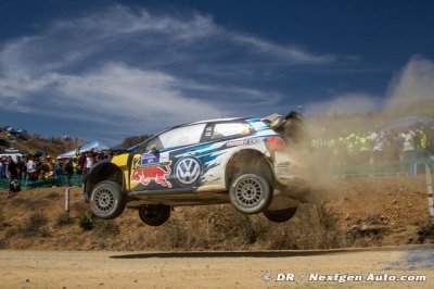 Three-way drift battle in Argentina – and Latvala is in the lead