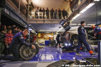 Hyundai drivers pound the asphalt