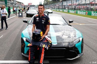 Red Bull essaye de retrouver un baquet pour Albon en F1