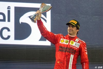 Sainz encensé par Hakkinen&nbsp;: battre Leclerc ‘prouve à quel point il est fort’