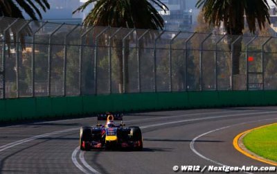 Vettel&nbsp;: 5 tours et un problème moteur...