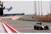 Sakhir, Race 1: Vandoorne fights back for crushing win