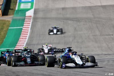 Vettel fait l’éloge du comportement en course de Russell