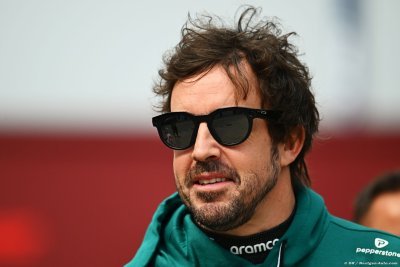 Alonso hints at Aston stay, urges patience with Honda