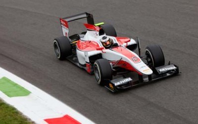 Monza, Course 1&nbsp;: Victoire de Vandoorne devant Pic et Evans