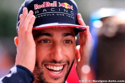 Ferrari move ’not in my head’ - Ricciardo