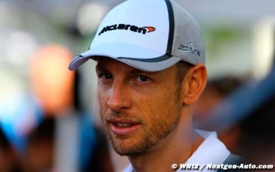 Button et Magnussen pensent au podium... à défaut de mieux