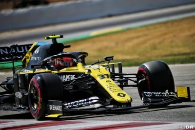 Ocon raconte comment Ricciardo s’inspirait de lui pour mieux négocier les virages