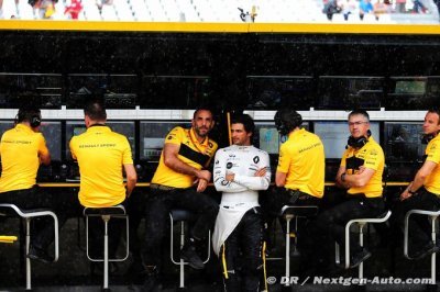 Abiteboul révèle que Red Bull a bloqué la signature de Sainz chez Renault