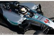 Wolff happy to give Hamilton his freedom