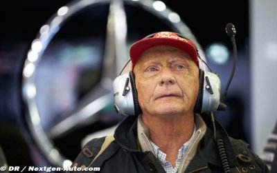 Mercedes desperate to avoid title breakdown - Lauda