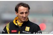 Robert Kubica commits to Renault until end of 2012