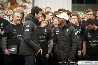 Wolff&nbsp;: Lewis ne partira pas du jour au lendemain
