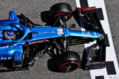 Alonso a du mal avec la direction assistée de l’Alpine F1