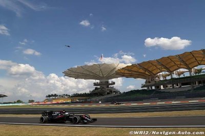 Alonso a un beau stock de pneus neufs pour la course