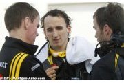 Kubica to walk in three weeks
