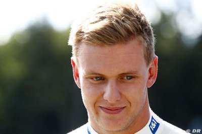 Schumacher-Ferrari deal not axed yet - report