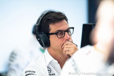 Wolff confirme et explique pourquoi Mercedes F1 a bloqué les grilles inversées