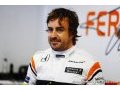 Alonso attend la décision de McLaren avant de communiquer la sienne