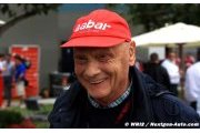 Niki Lauda a le sourire après les essais de Jerez