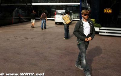 Mercedes ne remplacera pas Heidfeld