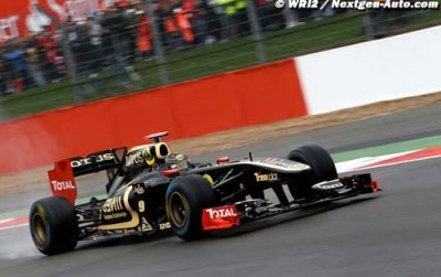 Heidfeld eyes Kubica, Petrov’s race seat for 2012