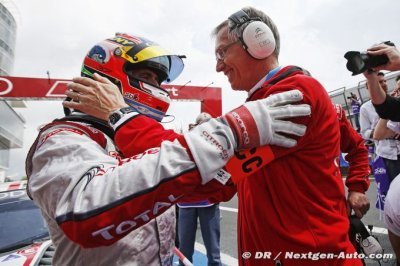 Citroen wins pole in Shanghai and claims title