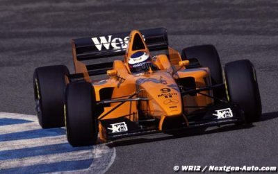 McLaren could return to orange F1 livery