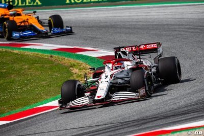 Alfa Romeo not sure if Raikkonen staying in 2022