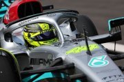 Hamilton 'no longer number 1' at Mercedes