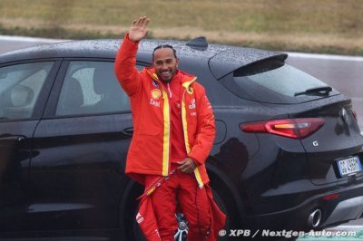 Hamilton admet qu’il a accepté de prendre un ’risque’ en allant chez Ferrari