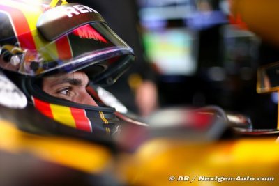 Sainz fends off 2019 Red Bull switch rumours