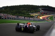 Three 'Macarena' wings set for Hungary debut
