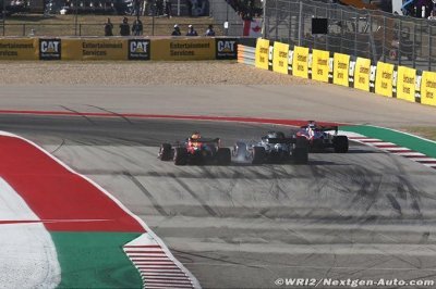 Verstappen s’en prend à Hamilton après un accident évité