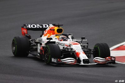 Red Bull not saying Mercedes engine ’illegal’