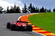 Vettel rumours 'suddenly quiet' - Schumacher
