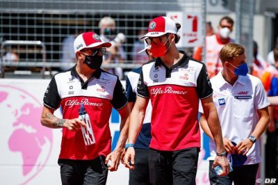 Vasseur veut garder Raikkonen et Giovinazzi ’sous pression’ pour leur contrat 2022