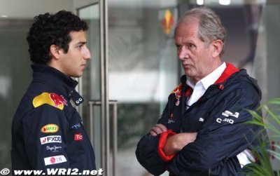 Marko not ruling out 2011 race debut for Ricciardo