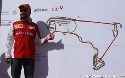 Alonso a rendu visite au circuit du GP du Mexique