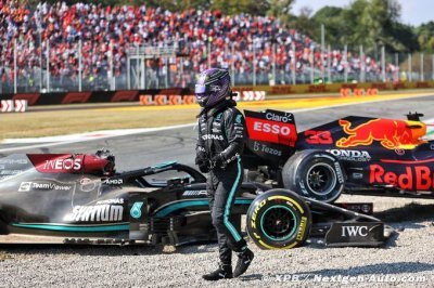 Hamilton willing to have ’a beer’ with Verstappen