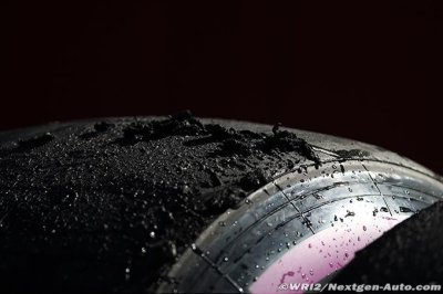 Pirelli modifie les pneus sur demande de Mercedes