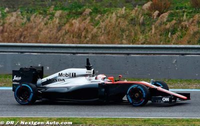 Dennis upbeat despite horror start for McLaren-Honda