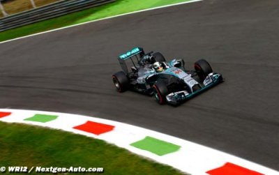 Monza, FP3: Hamilton quickest as Rosberg encounters gearbox problem