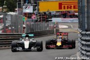 Hamilton et Ricciardo défendent le Grand Prix de Monaco de F1