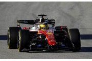 Hamilton et Leclerc confient leurs impressions de la Ferrari SF-26 sur le sec