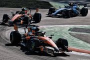 Après 'un week-end positif' pour McLaren F1, Stella explique le choix de laisser Norris et Piastri se battre